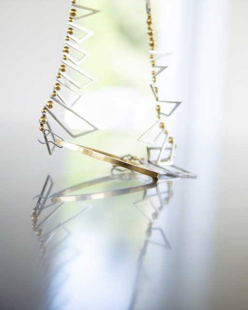 Géométrie sacrée bijoux intemporels. Ingrid de Rio Campo Création design Paris. Pièce unique L'amour est la clé"_photo artistique Christophe Pradel