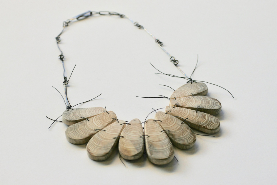 10 Slow Jewelry by Ingrid de Rio Campo_Pièce d'Helga Mogensen